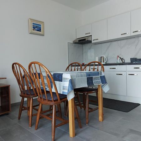 Apartmani Mare Novi Vinodolski Bagian luar foto