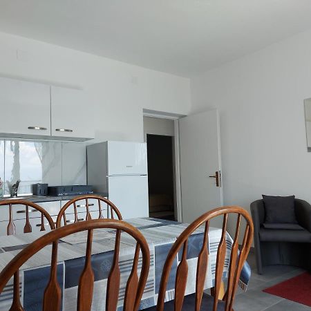 Apartmani Mare Novi Vinodolski Bagian luar foto