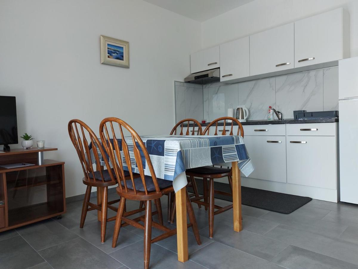 Apartmani Mare Novi Vinodolski Bagian luar foto