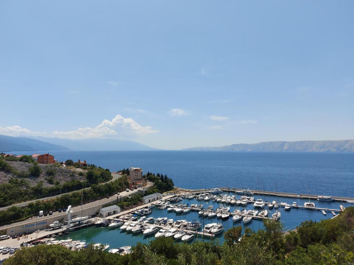 Apartmani Mare Novi Vinodolski Bagian luar foto